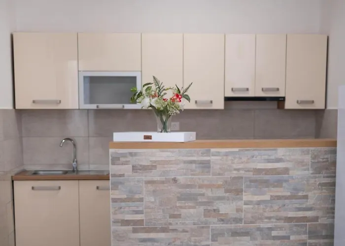 Sunset Bay Kevin * Viganj